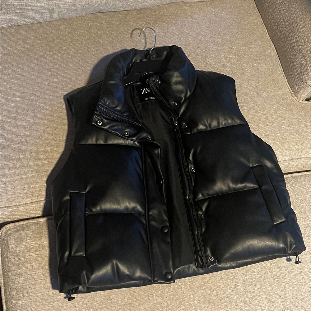 Zara Black Puffer Vest